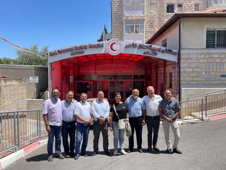 جمعية الهلال الأحمر بالقدس الشريف تستقبل وفدا من الصليب الأحمر الهولندي